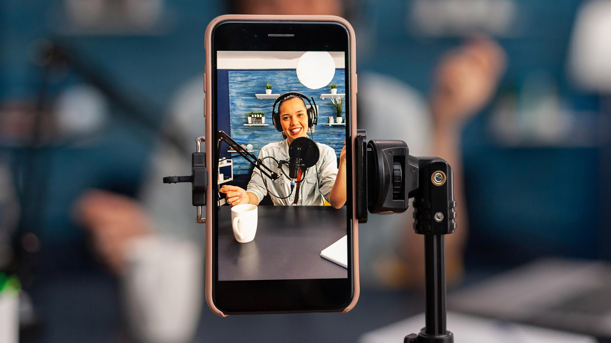 Mastering Content Efficiency: The Power of Batch Recording for Social Media Video Marketing